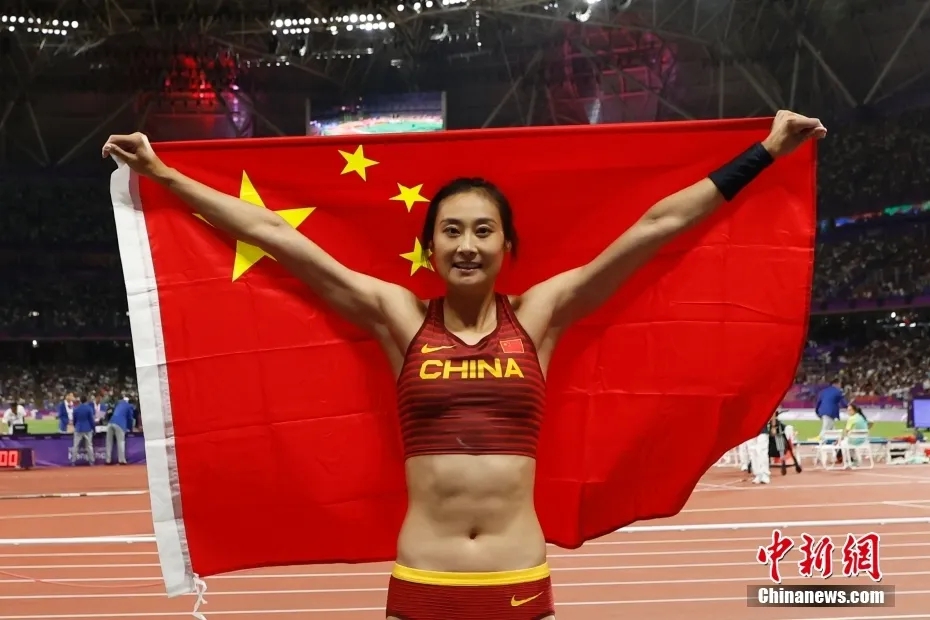 失去儿子的奥伦·斯马贾把痛苦转化为守护未来的