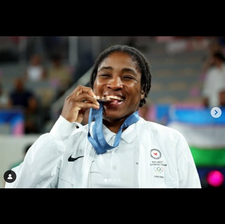 失去儿子的奥伦·斯马贾把痛苦转化为守护未来的