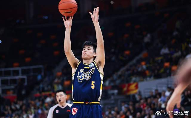 广东男篮险胜深圳本土球员表现低迷引争议