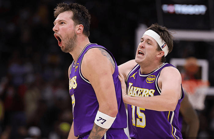 湖人客场力克火箭 东契奇砍下40+10助引领进攻风