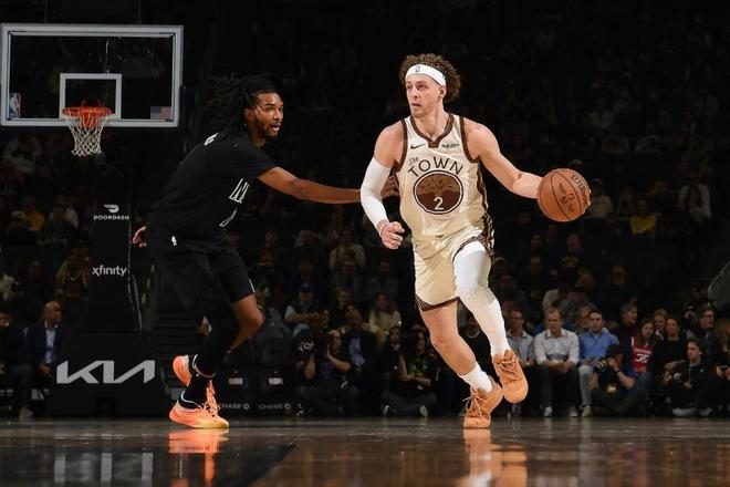 勇士逆转篮网 桑托斯31分率队终结九连败