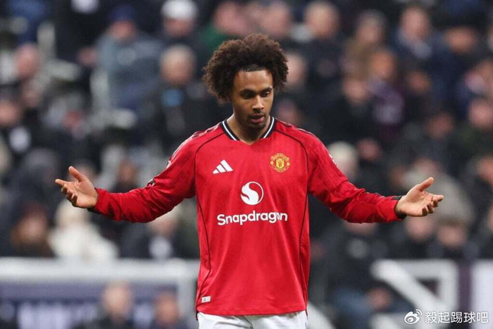 曼联夏窗中场补强计划：出售四将筹2亿引援双星