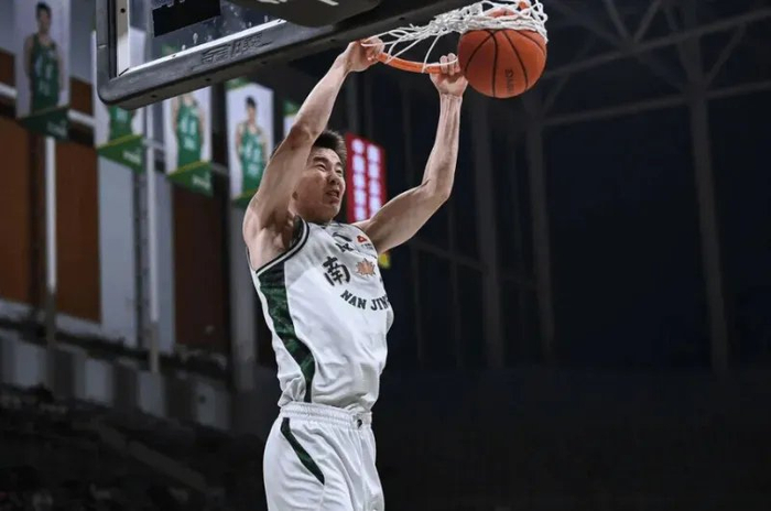 南京力克江苏郭昊文复出暴走末节哑火险遭逆转