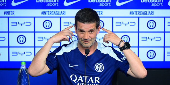 国际米兰3-0大胜卡利亚里 领先12分锁定意甲冠军