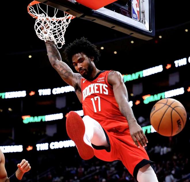 火箭0-2落后湖人 乌度卡战术失误引争议